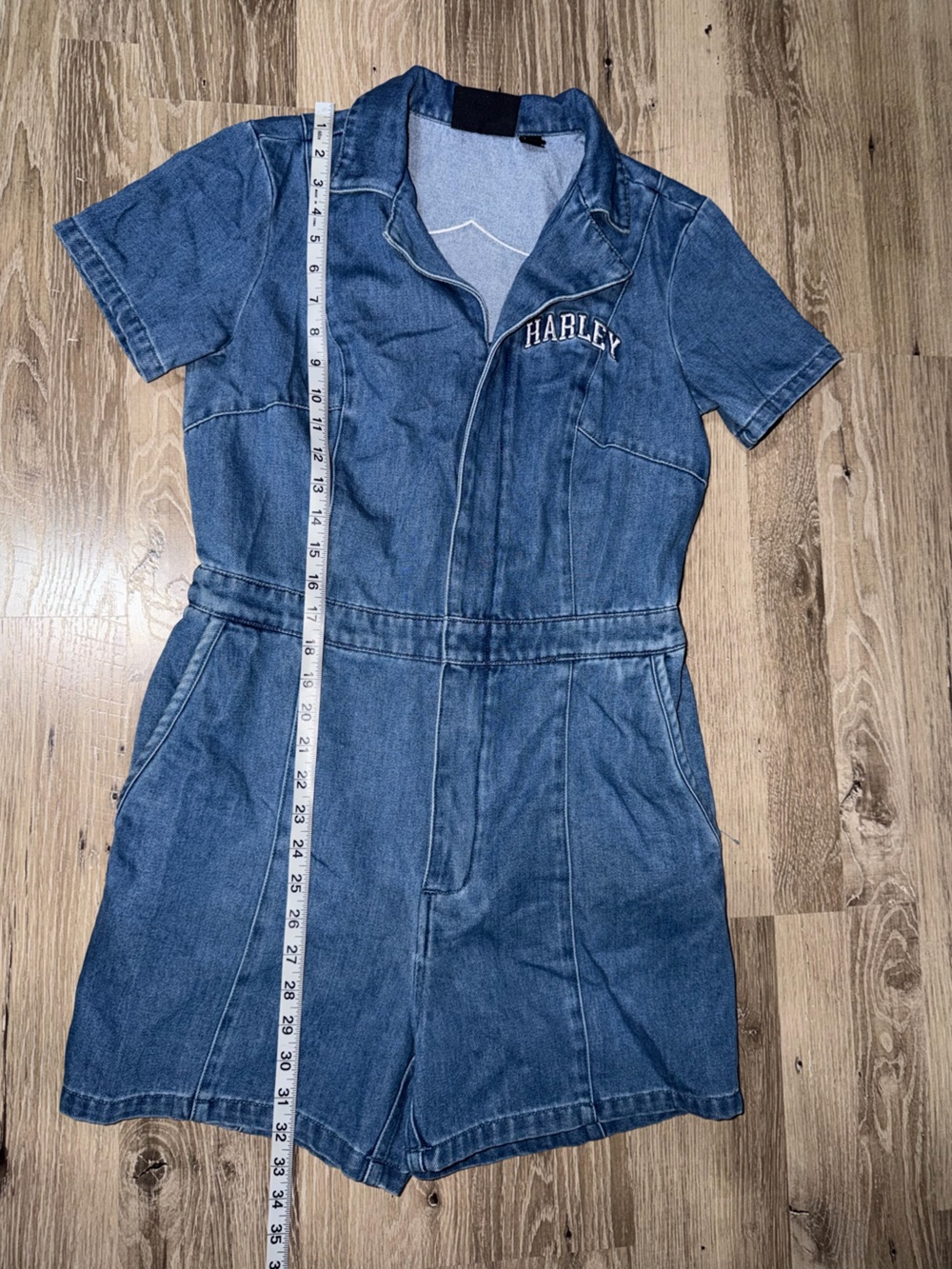 Harley-Davidson Women's Hero Denim Jumpsuit, short-sleeve light-wash Size Small - Picture 9 of 14